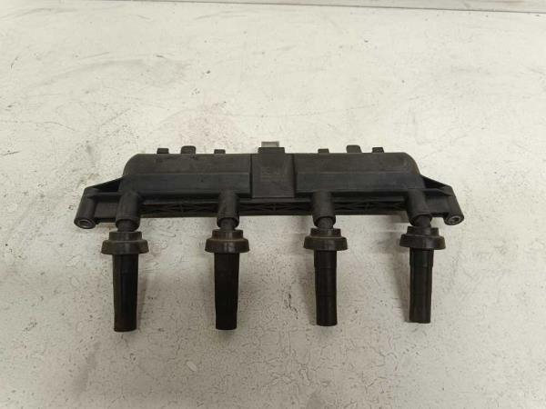 BOBINE D ALLUMAGE CITROEN/PEUGEOT - Vue 1